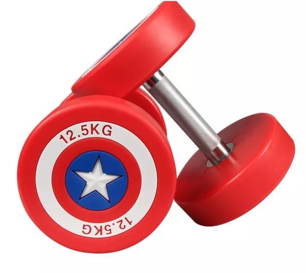 Dumbbells Captain America telah menjadi kegemaran baru dalam industri kecergasan